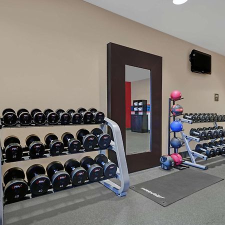 Hampton Inn Фармингтон Экстерьер фото