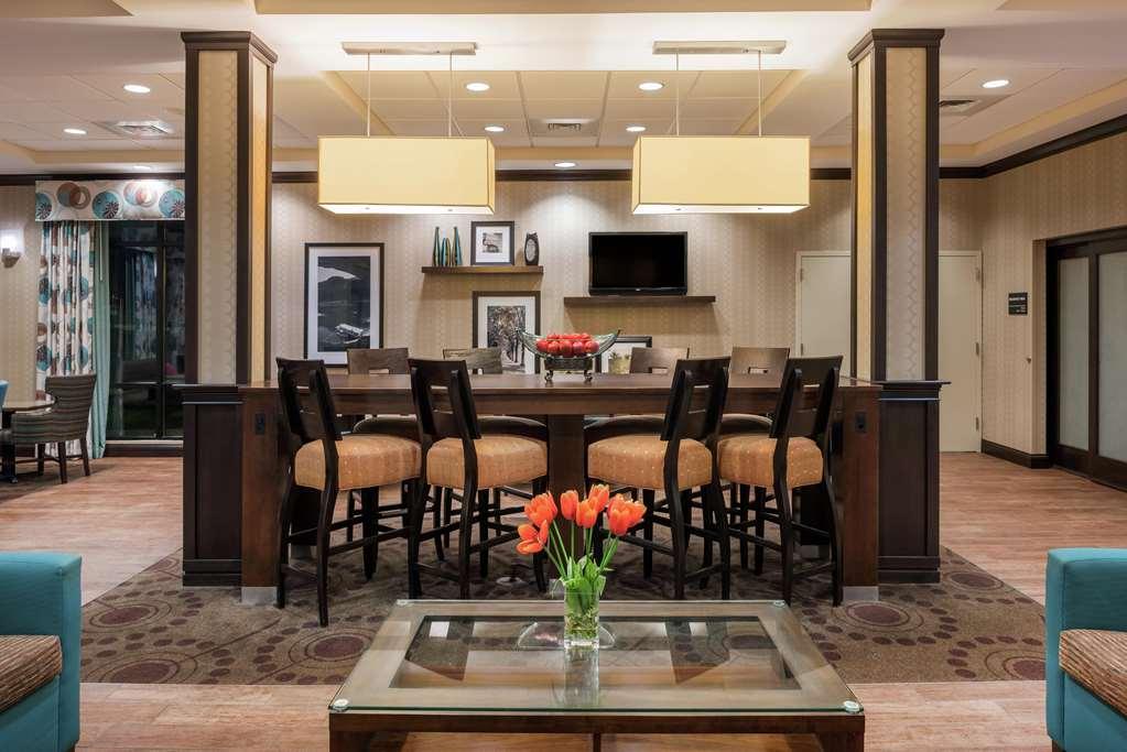 Hampton Inn Фармингтон Интерьер фото