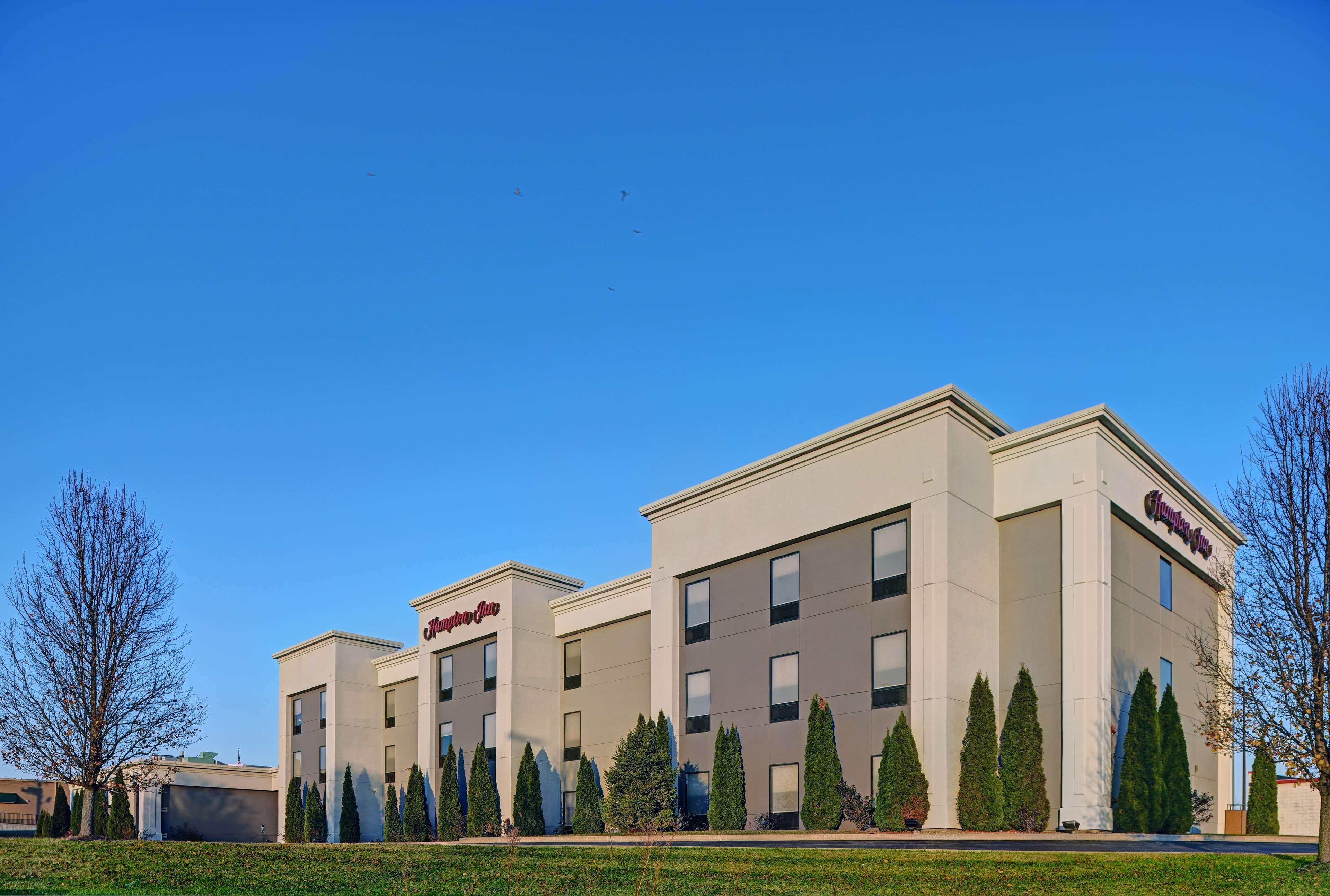Hampton Inn Фармингтон Экстерьер фото