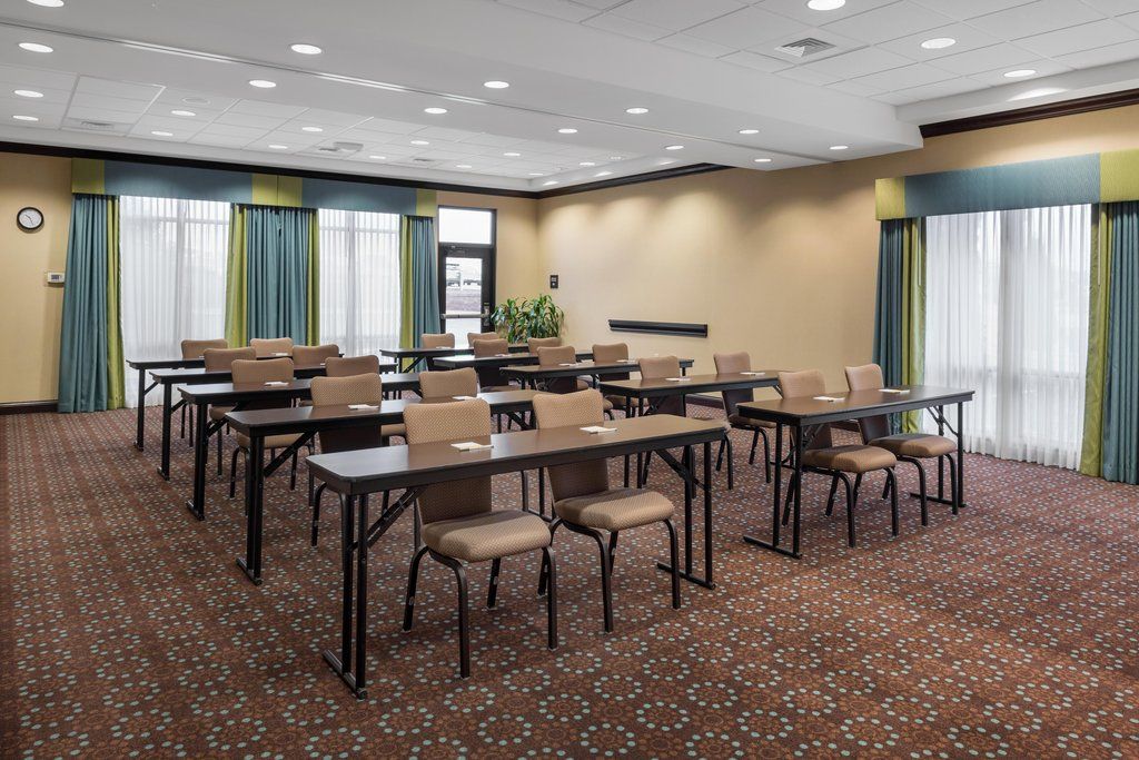 Hampton Inn Фармингтон Экстерьер фото