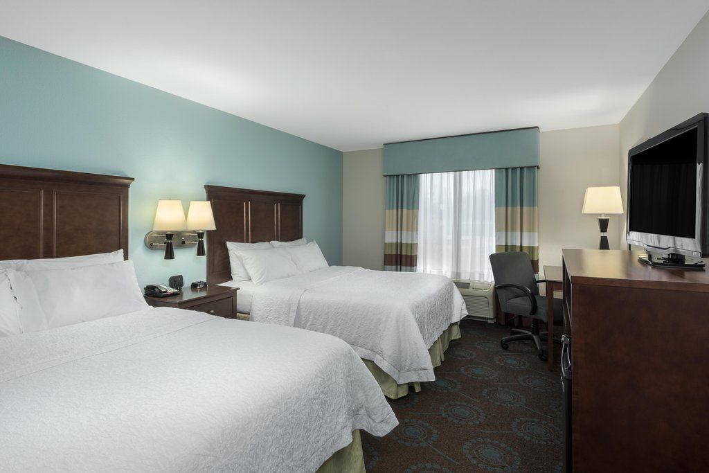 Hampton Inn Фармингтон Экстерьер фото