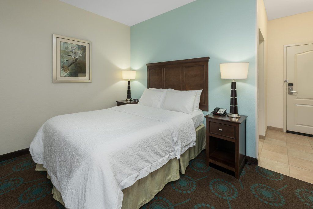 Hampton Inn Фармингтон Экстерьер фото