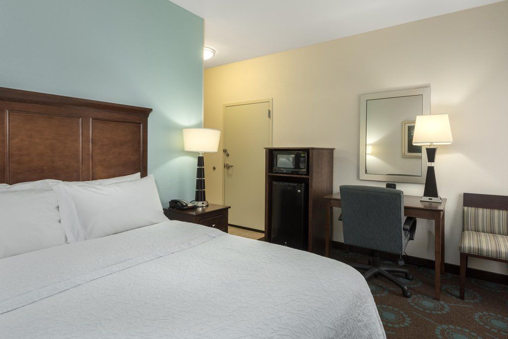 Hampton Inn Фармингтон Экстерьер фото